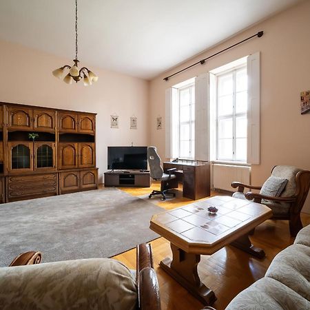 Tomka Apartman Segedín Exteriér fotografie