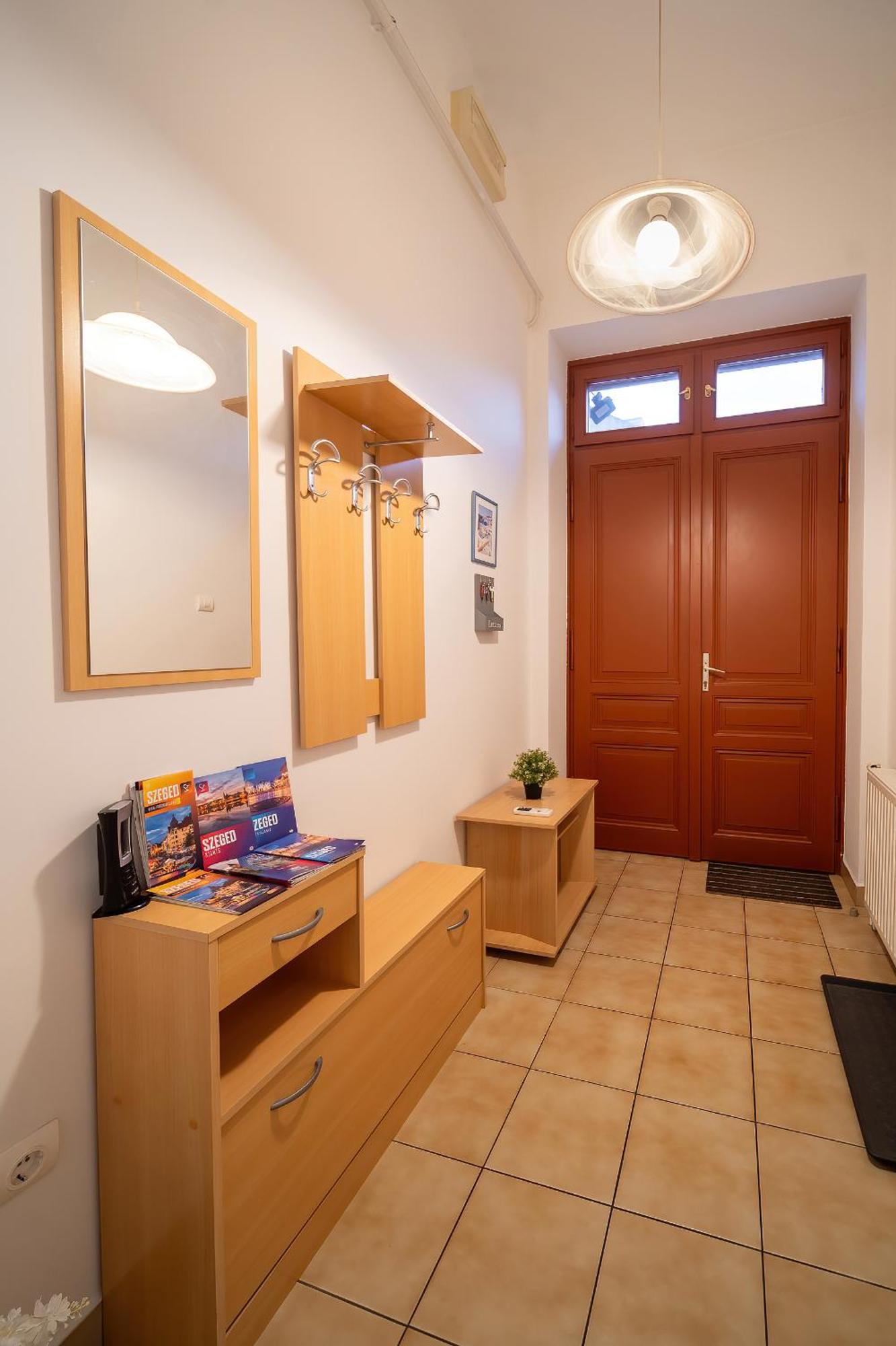 Tomka Apartman Segedín Exteriér fotografie