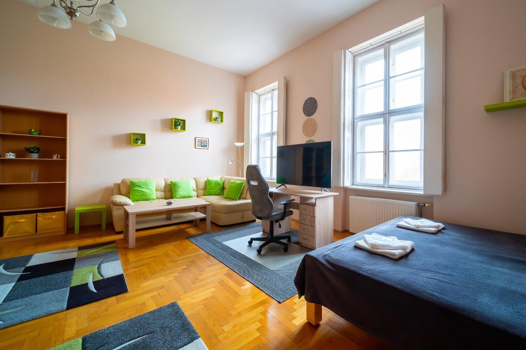 Tomka Apartman Segedín Exteriér fotografie