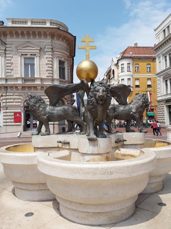 Tomka Apartman Segedín Exteriér fotografie